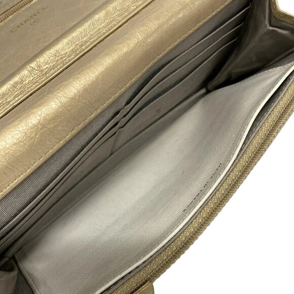 Auth CHANEL Matelasse Gold Leather Other Style Wallet Gold hardware - Picture 4 of 16